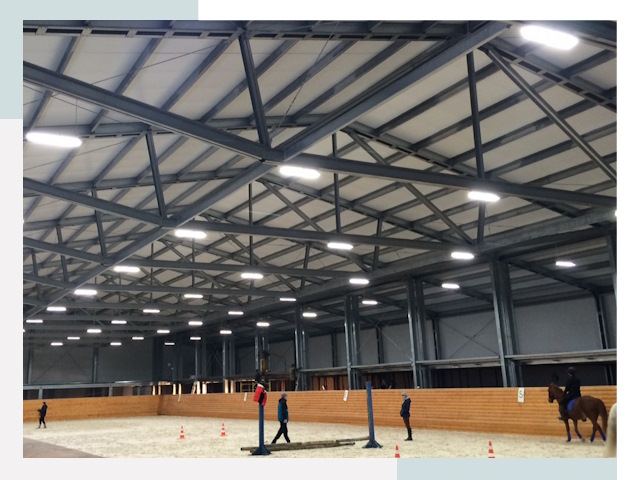 Строительство конных манежей от 611 руб в Балаково