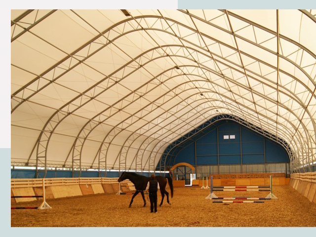 Строительство конных манежей в Балаково